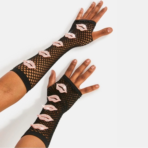 Want Your Kiss Fishnet Gloves | NWT Fingerless Rhinestone Lip Gothic Accessory - Picture 1 of 4